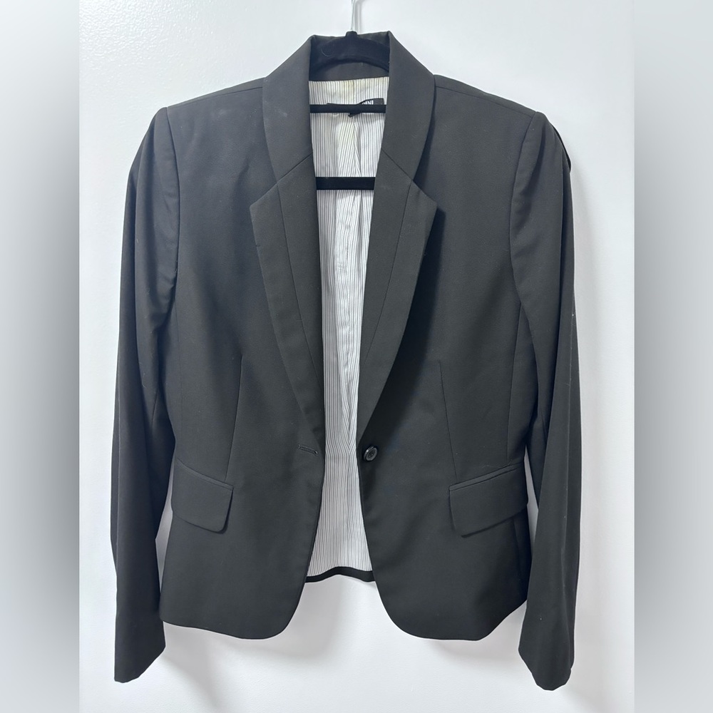 Gianni Bini black blazer size 6